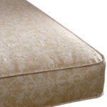 Corner angle, snug fit of the butterfly crib mattress